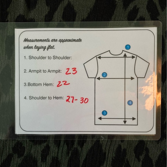 Umgee Cheetah Print Tunic Blouse V-Neck Raw Hem Green & Black (Size M) - Picture 13 of 14